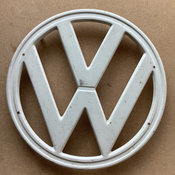 Emblem Elfenbein Original Logo Frontmaske VW Bus T2 T2a Bus 08.67-07.72 vergl. 211853601 25 cm Logo